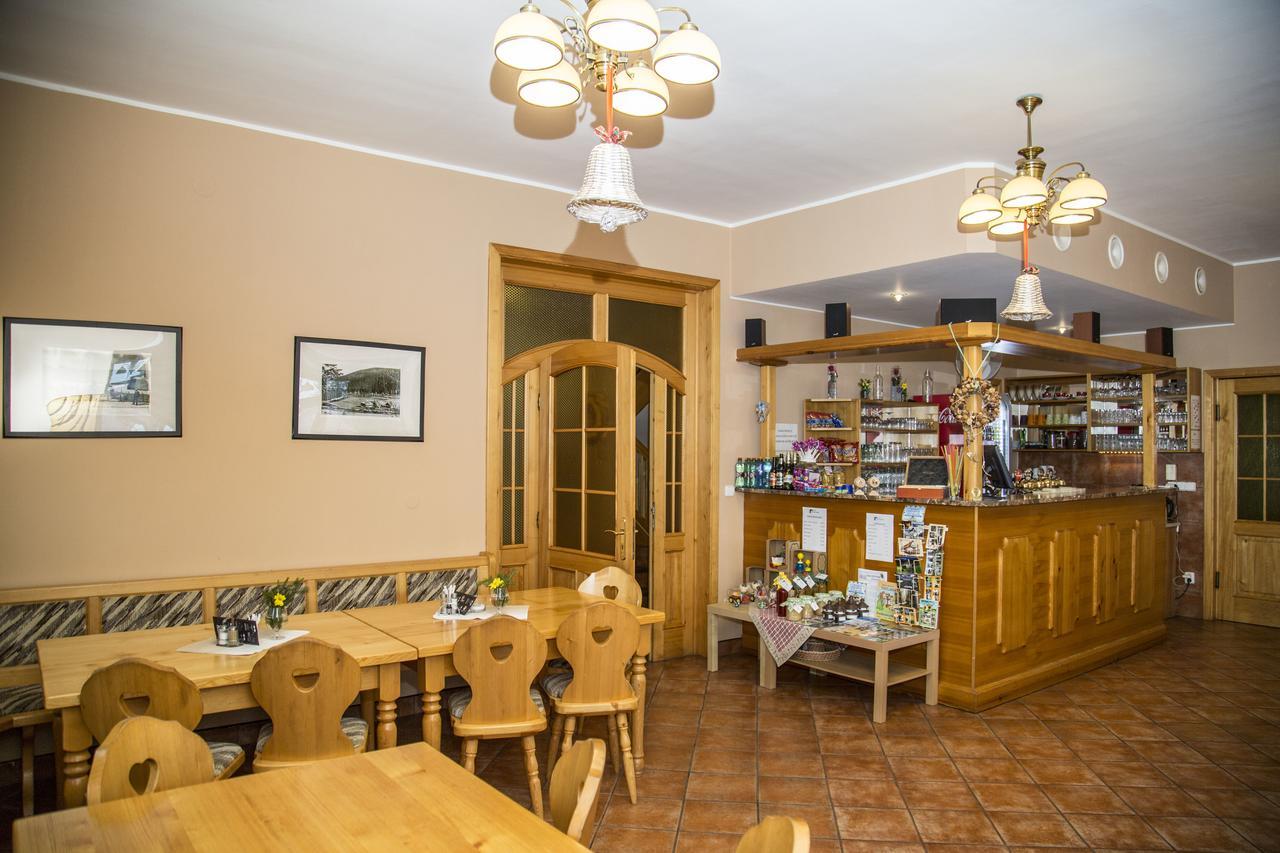 Penzion Na Podlesi Javorník Exteriör bild